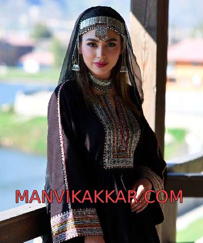 Kashmiri Escorts in Mumbai
